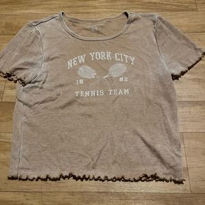 hollister cropped T-shirt